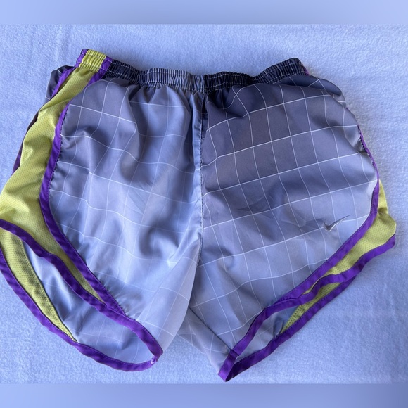 Lot of Women’s Nike Shorts Small and X-Small - Picture 4 of 11